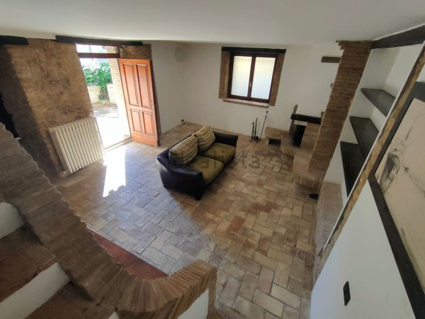 casa indipendente in vendita a Camerano