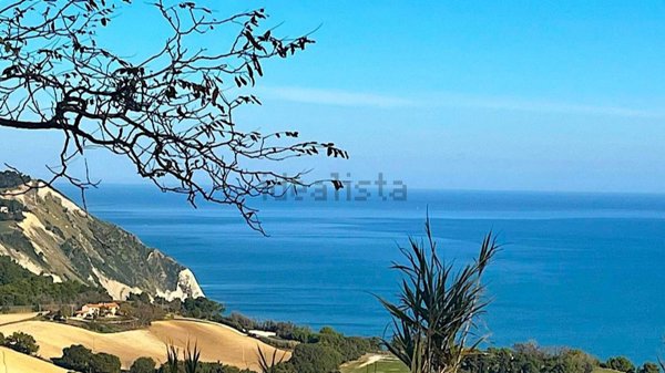 appartamento in vendita a Camerano