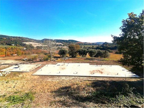 casa indipendente in vendita a Camerano