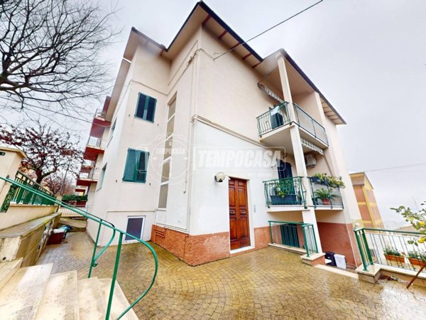 appartamento in vendita a Camerano