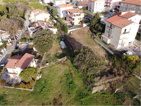 casa indipendente in vendita a Camerano