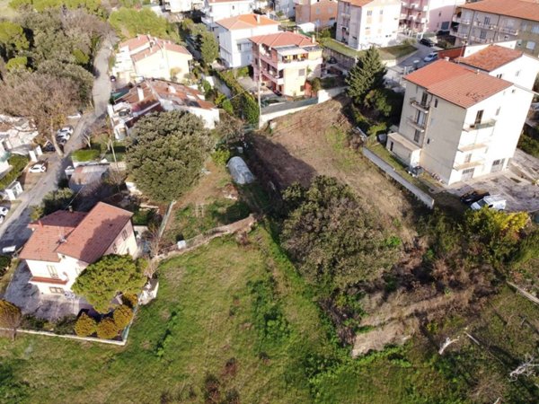 casa indipendente in vendita a Camerano