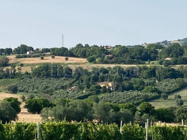 casa indipendente in vendita a Camerano in zona San Germano