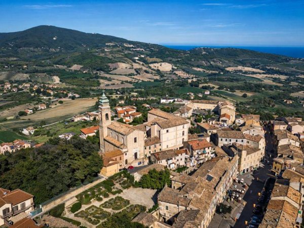 ufficio in vendita a Camerano