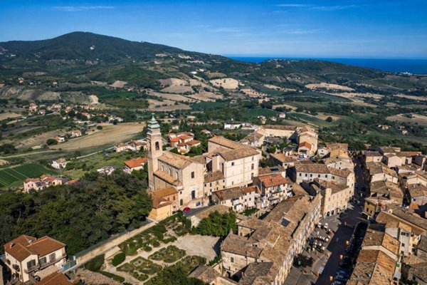 casa semindipendente in vendita a Camerano