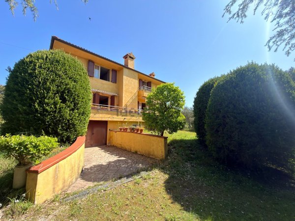 casa indipendente in vendita a Camerano