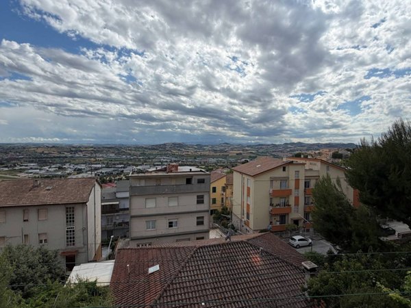appartamento in vendita a Camerano