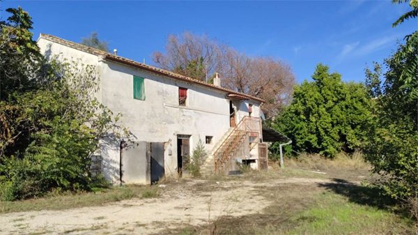 casa indipendente in vendita a Camerano in zona San Germano
