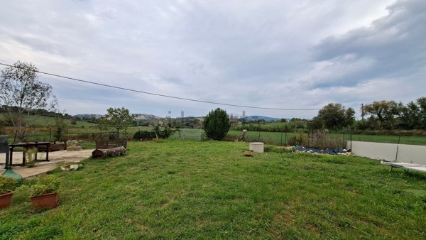 casa indipendente in vendita a Camerano
