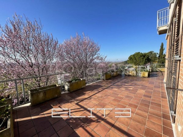 casa indipendente in vendita a Camerata Picena