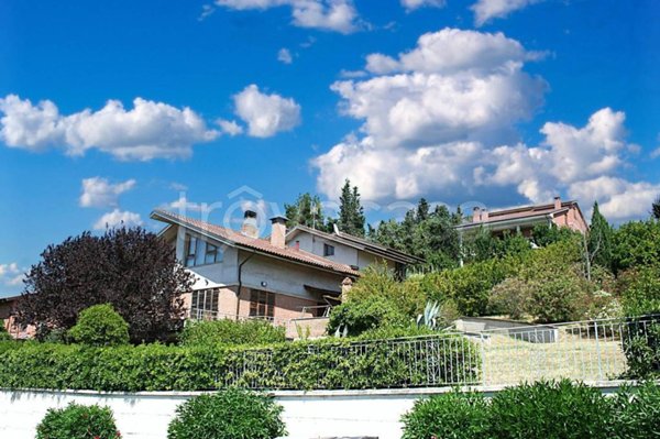 casa indipendente in vendita a Camerata Picena