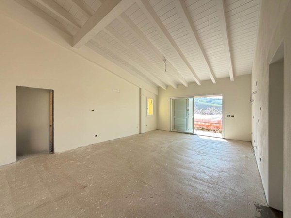 casa indipendente in vendita a Camerata Picena