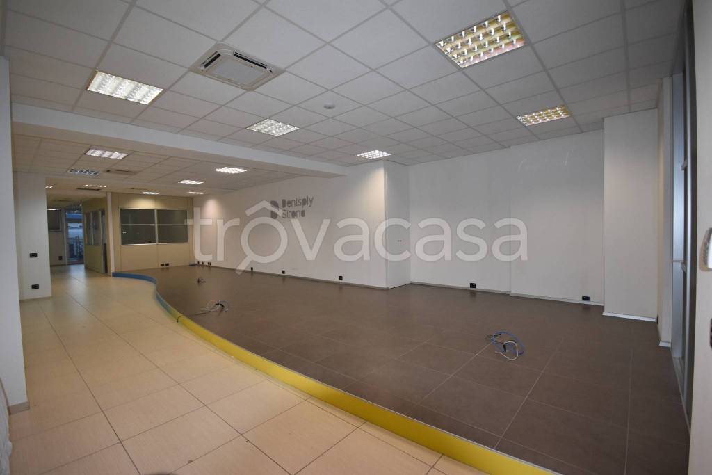 ufficio in vendita a Camerata Picena