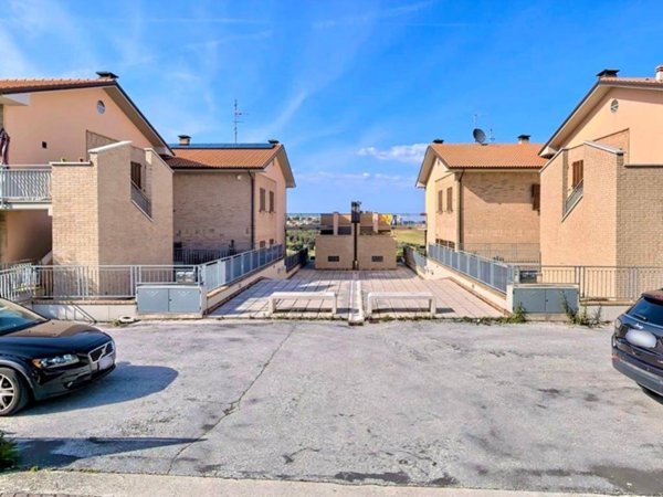 appartamento in vendita a Camerata Picena