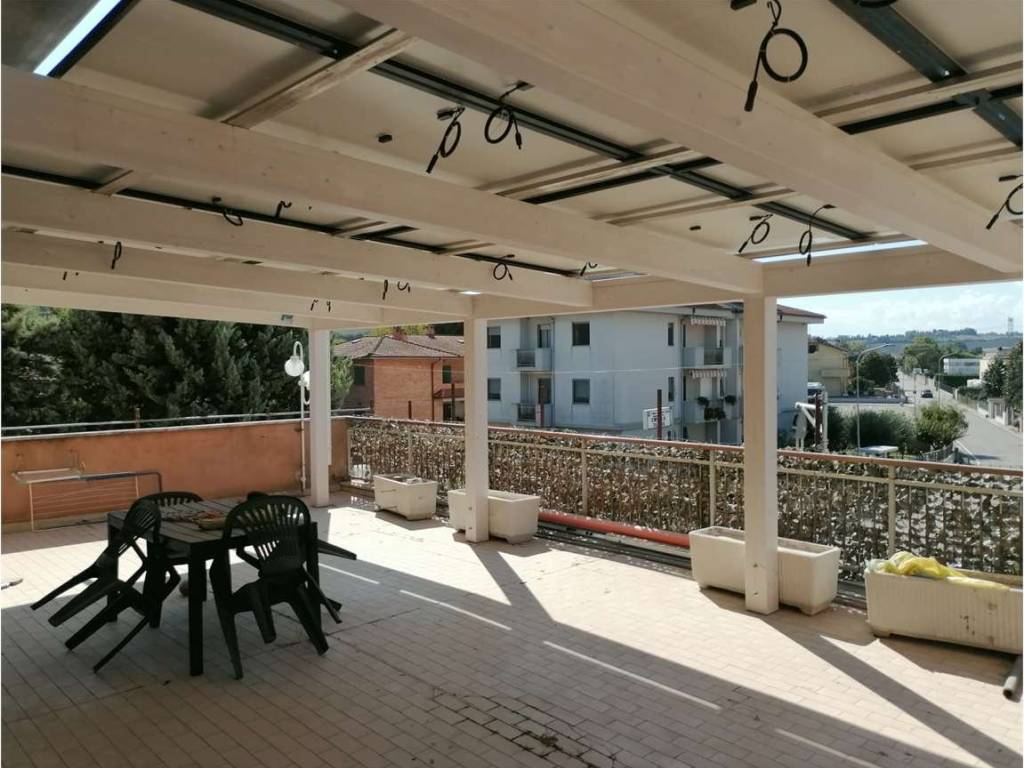 appartamento in vendita a Camerata Picena