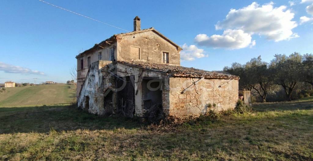 casa indipendente in vendita a Camerata Picena