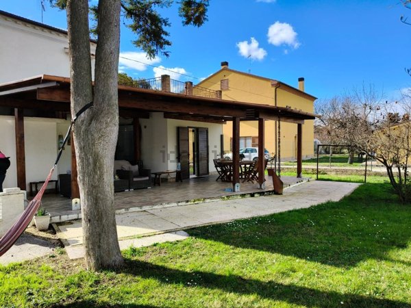 casa indipendente in vendita a Camerata Picena
