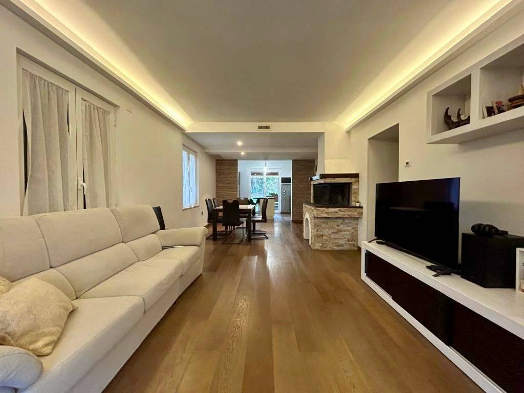 casa indipendente in vendita a Camerata Picena