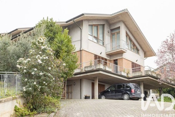 casa indipendente in vendita a Camerata Picena