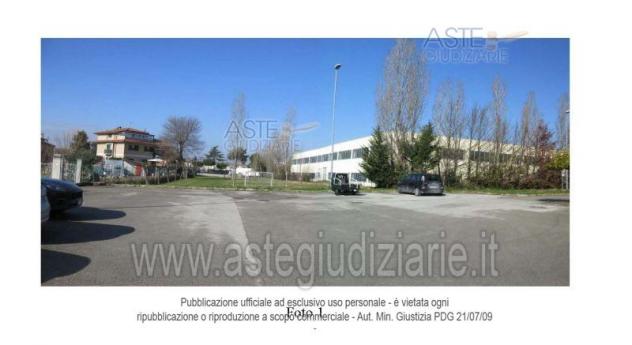 terreno edificabile in vendita a Camerata Picena