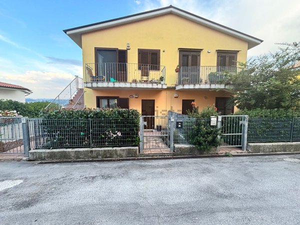 appartamento in vendita a Camerata Picena