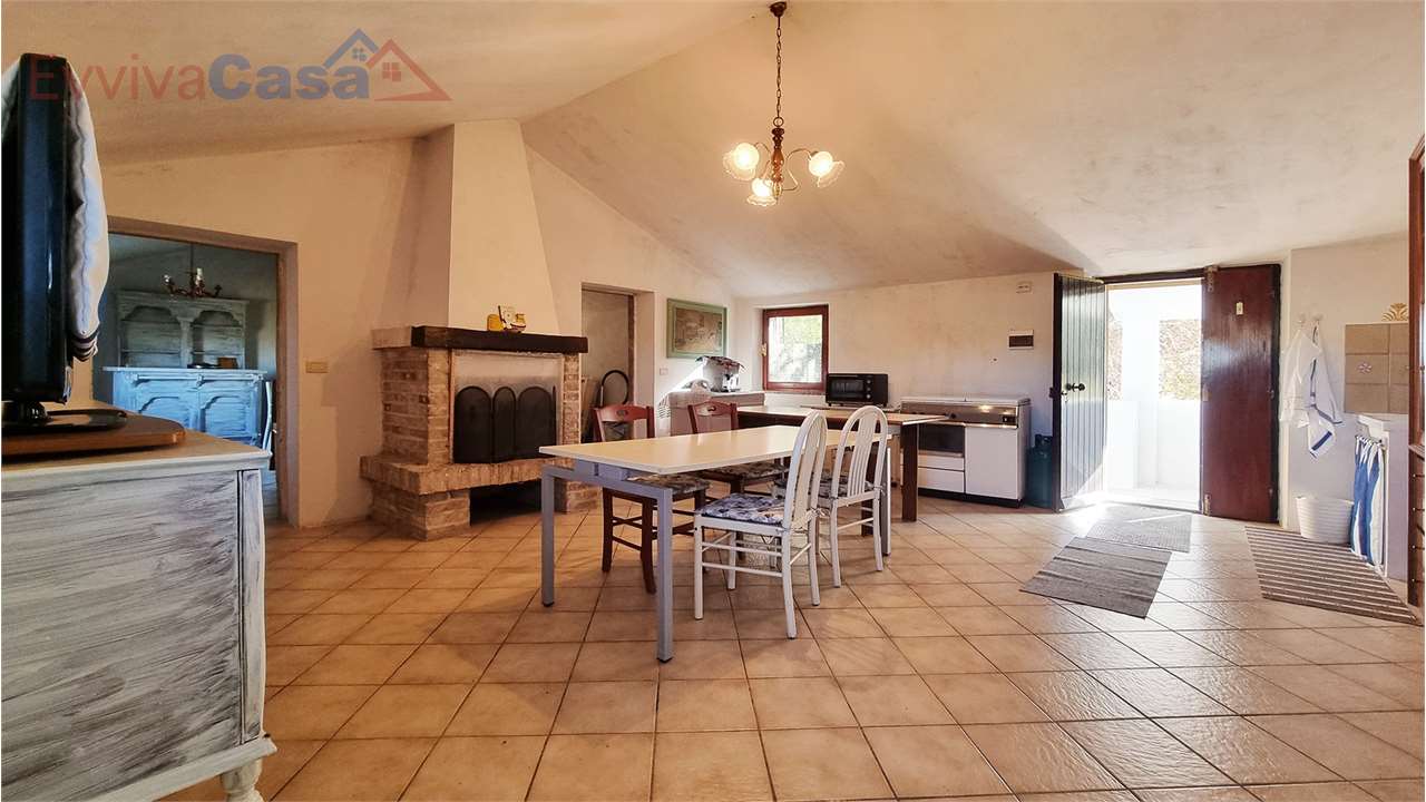 casa indipendente in vendita a Camerata Picena