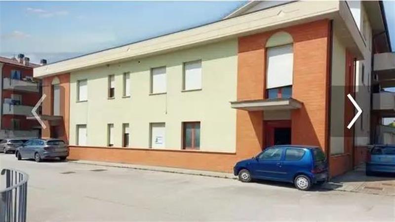 appartamento in vendita a Castelbellino in zona Stazione