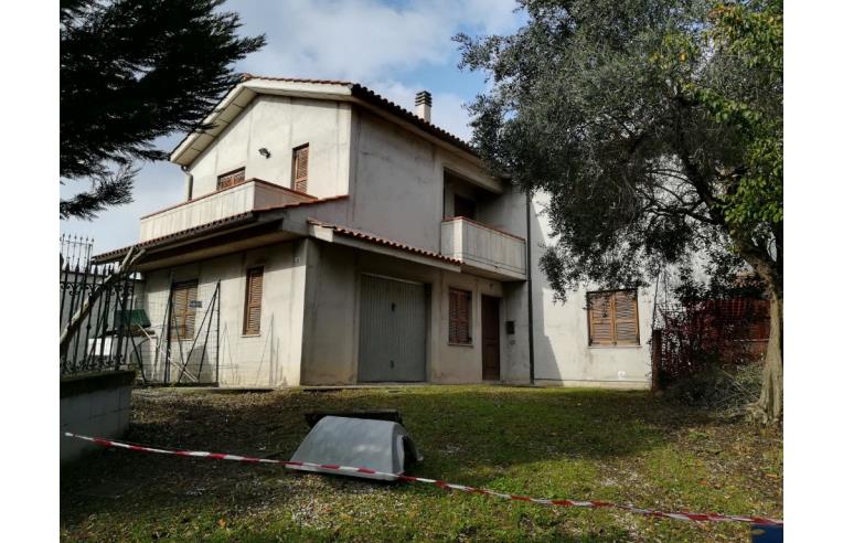 casa indipendente in vendita a Castelbellino