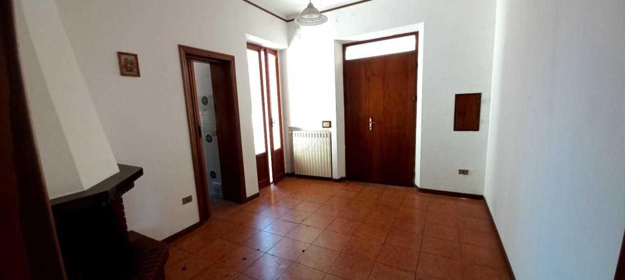 appartamento in vendita a Castelbellino in zona Pianello