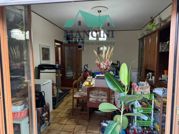 casa indipendente in vendita a Castelbellino in zona Pianello