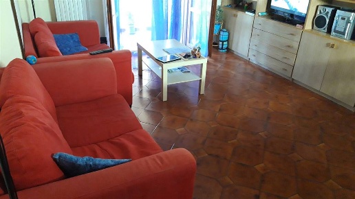 appartamento in vendita a Castelbellino in zona Stazione