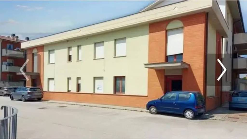 appartamento in vendita a Castelbellino in zona Stazione