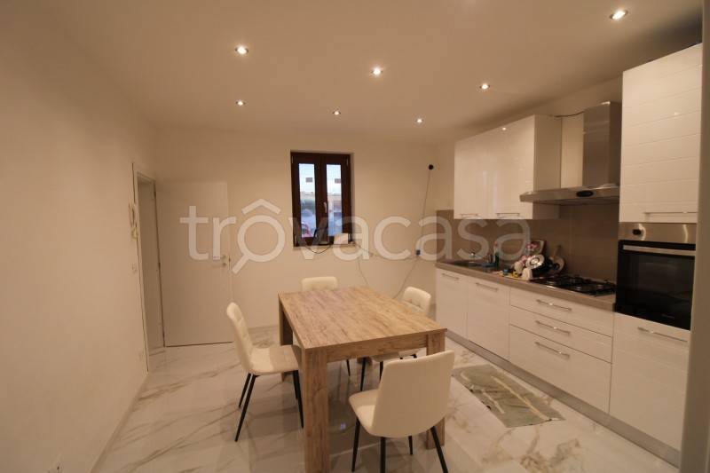 casa indipendente in vendita a Castelbellino in zona Pantiere