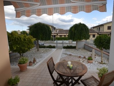 appartamento in vendita a Castelbellino in zona Stazione