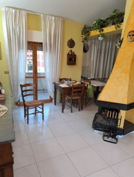 appartamento in vendita a Castelbellino in zona Stazione