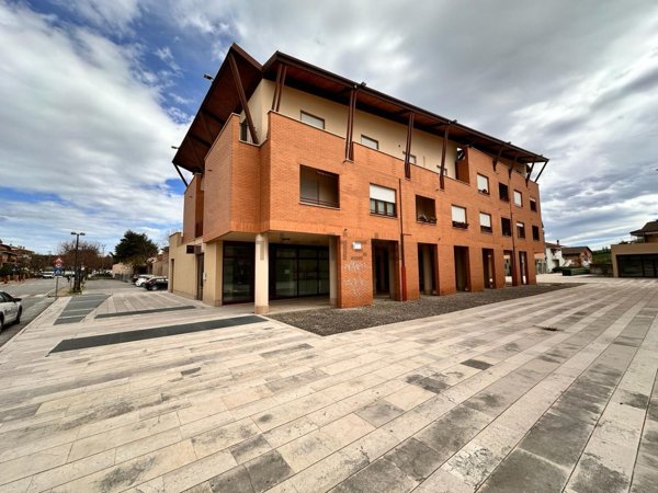 locale commerciale in vendita a Castelbellino