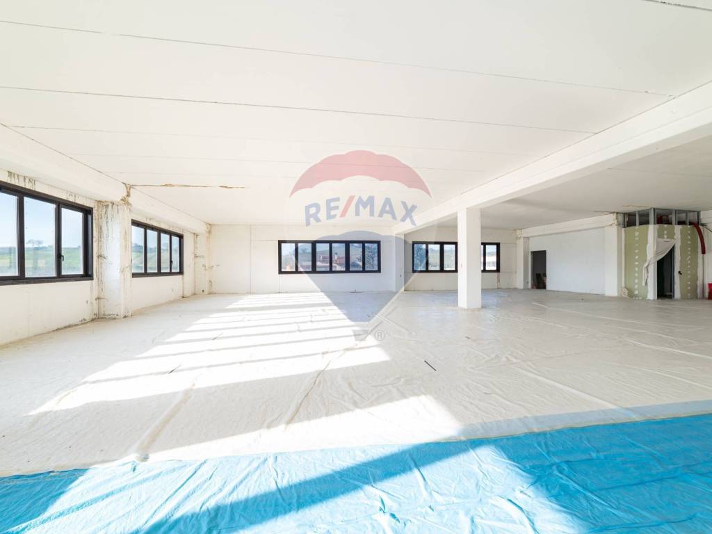 negozio in vendita a Castelbellino