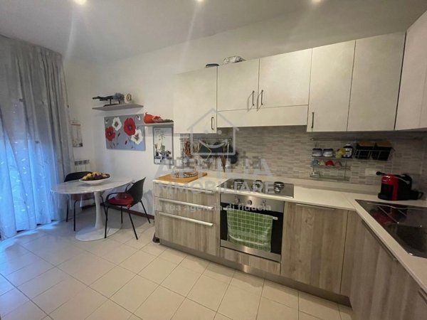 appartamento in vendita a Castelbellino in zona Stazione