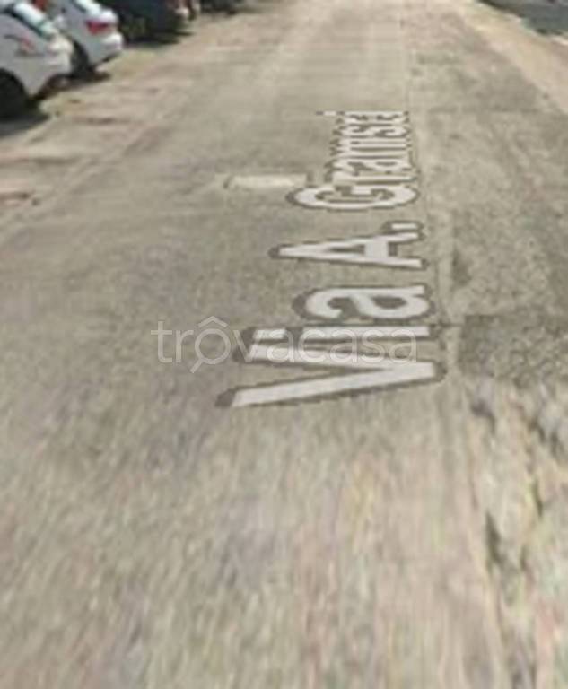 negozio in vendita a Castelbellino in zona Stazione