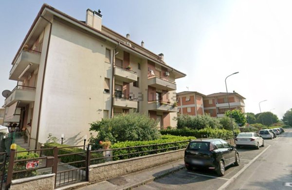 appartamento in vendita a Castelbellino in zona Stazione
