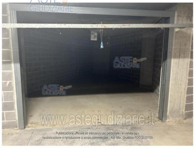 negozio in vendita a Castelbellino in zona Stazione