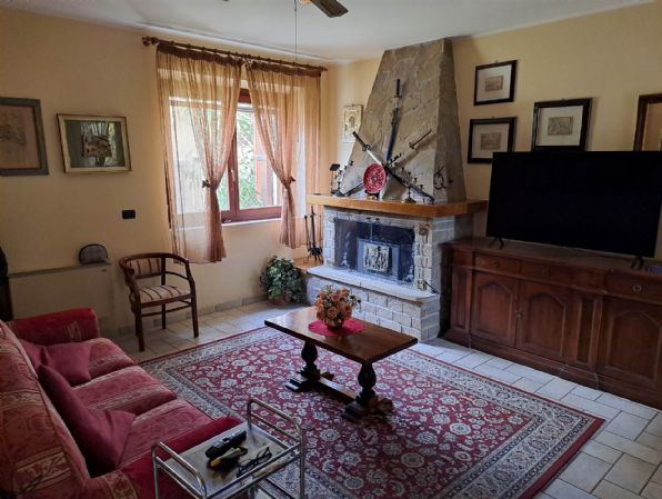 casa indipendente in vendita a Castelbellino