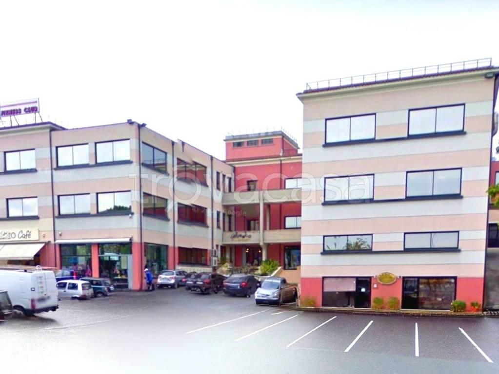 trivano in vendita a Castelfidardo