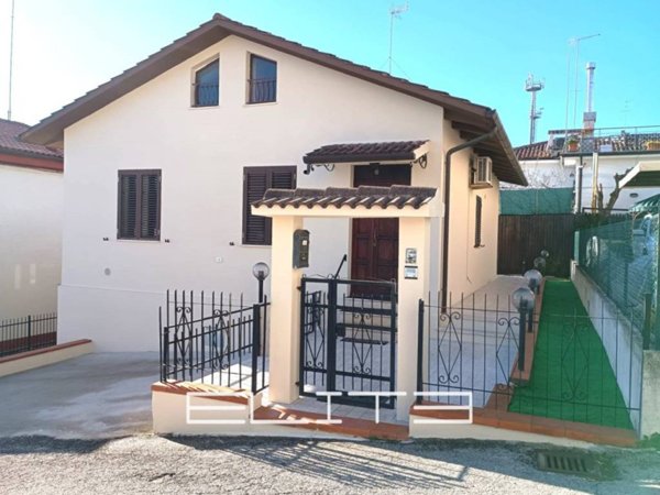 casa indipendente in vendita a Castelfidardo
