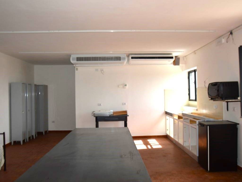negozio in vendita a Castelfidardo