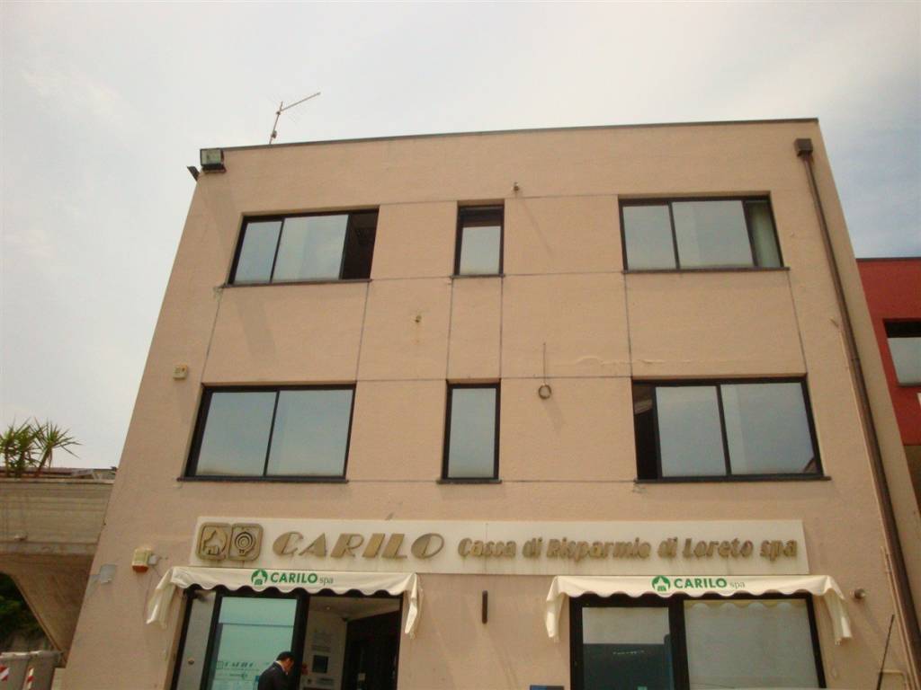 ufficio in vendita a Castelfidardo
