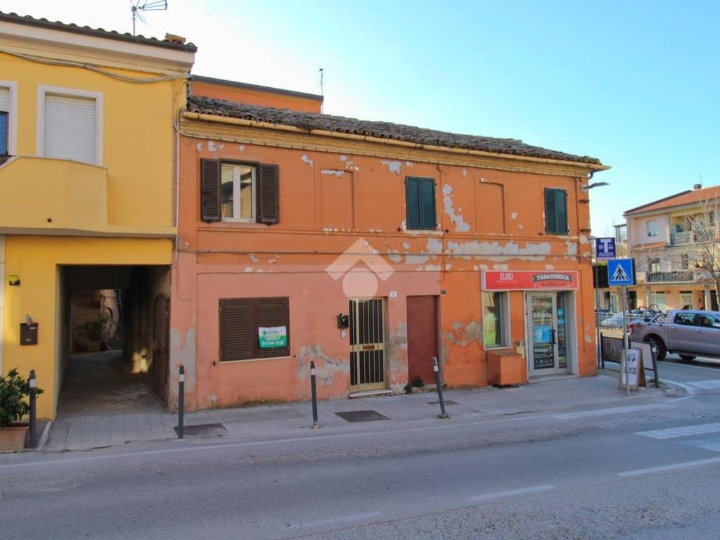 casa indipendente in vendita a Castelfidardo in zona Crocette