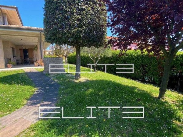 casa indipendente in vendita a Castelfidardo