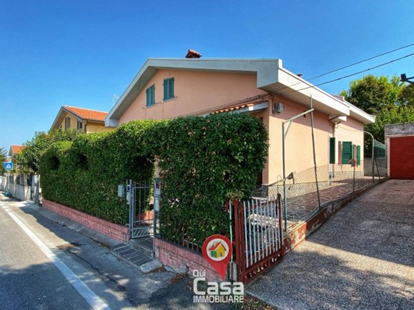 casa indipendente in vendita a Castelfidardo