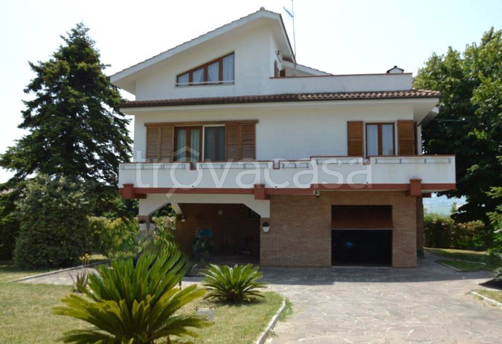 casa indipendente in vendita a Castelfidardo